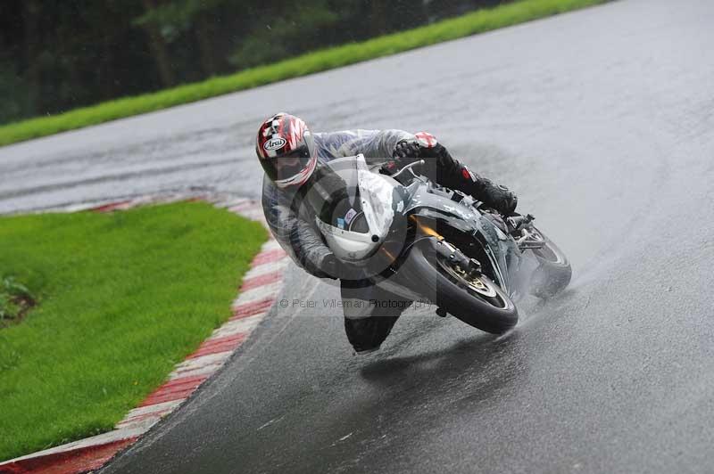 Motorcycle action photographs;Trackday digital images;cadwell;cadwell park photographs;event digital images;eventdigitalimages;motor racing louth lincolnshire;no limits trackdays;peter wileman photography;trackday;trackday photos