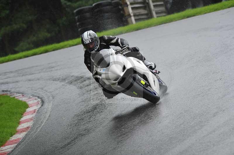 Motorcycle action photographs;Trackday digital images;cadwell;cadwell park photographs;event digital images;eventdigitalimages;motor racing louth lincolnshire;no limits trackdays;peter wileman photography;trackday;trackday photos