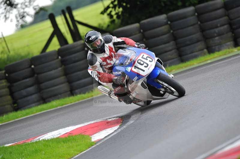 Motorcycle action photographs;Trackday digital images;cadwell;cadwell park photographs;event digital images;eventdigitalimages;motor racing louth lincolnshire;no limits trackdays;peter wileman photography;trackday;trackday photos