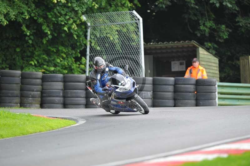 Motorcycle action photographs;Trackday digital images;cadwell;cadwell park photographs;event digital images;eventdigitalimages;motor racing louth lincolnshire;no limits trackdays;peter wileman photography;trackday;trackday photos