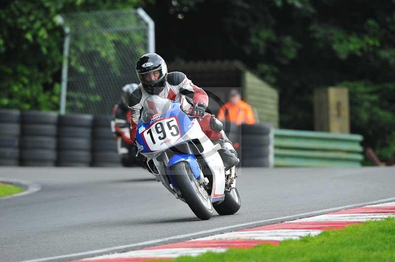 Motorcycle action photographs;Trackday digital images;cadwell;cadwell park photographs;event digital images;eventdigitalimages;motor racing louth lincolnshire;no limits trackdays;peter wileman photography;trackday;trackday photos