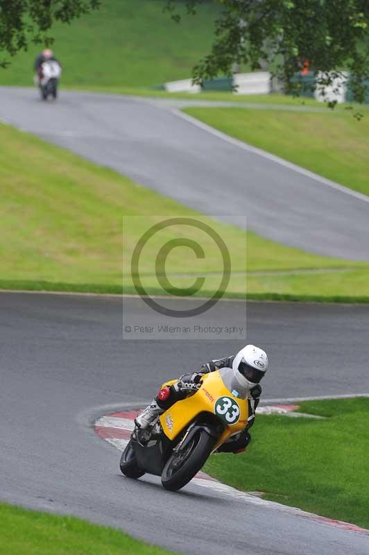 Motorcycle action photographs;Trackday digital images;cadwell;cadwell park photographs;event digital images;eventdigitalimages;motor racing louth lincolnshire;no limits trackdays;peter wileman photography;trackday;trackday photos