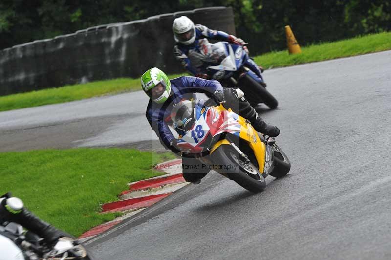 Motorcycle action photographs;Trackday digital images;cadwell;cadwell park photographs;event digital images;eventdigitalimages;motor racing louth lincolnshire;no limits trackdays;peter wileman photography;trackday;trackday photos