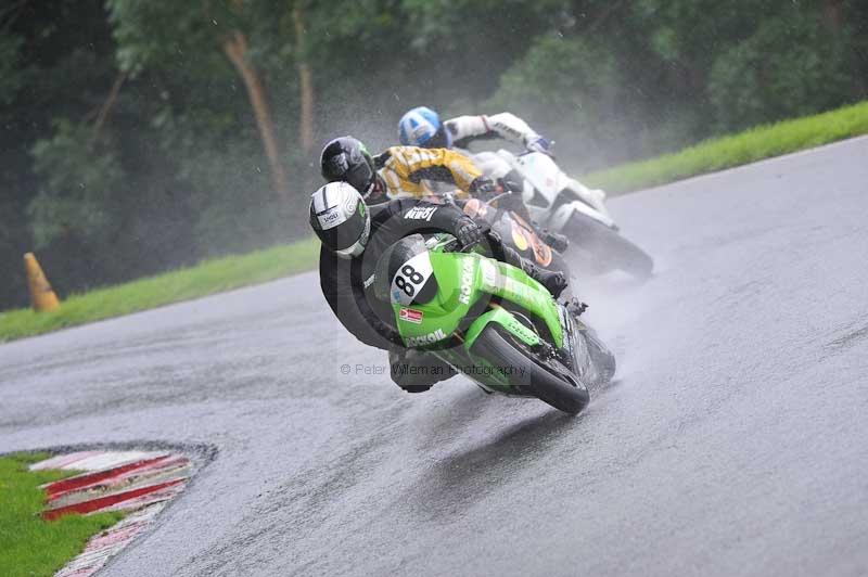 Motorcycle action photographs;Trackday digital images;cadwell;cadwell park photographs;event digital images;eventdigitalimages;motor racing louth lincolnshire;no limits trackdays;peter wileman photography;trackday;trackday photos