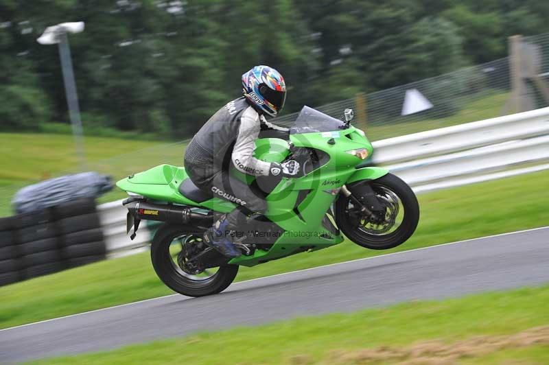 Motorcycle action photographs;Trackday digital images;cadwell;cadwell park photographs;event digital images;eventdigitalimages;motor racing louth lincolnshire;no limits trackdays;peter wileman photography;trackday;trackday photos