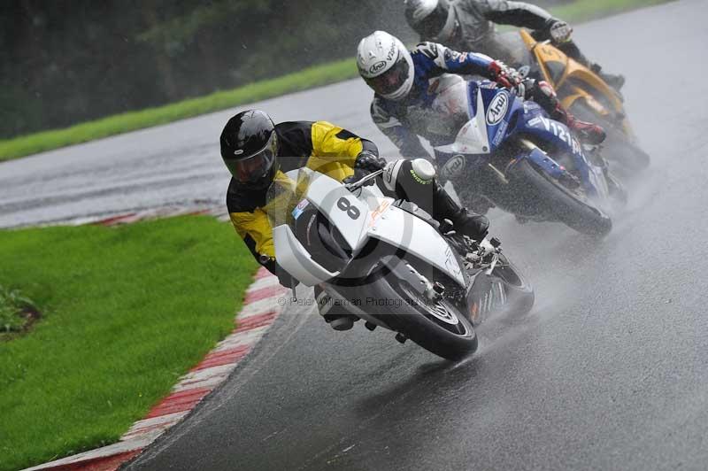 Motorcycle action photographs;Trackday digital images;cadwell;cadwell park photographs;event digital images;eventdigitalimages;motor racing louth lincolnshire;no limits trackdays;peter wileman photography;trackday;trackday photos