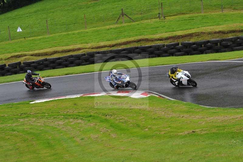 Motorcycle action photographs;Trackday digital images;cadwell;cadwell park photographs;event digital images;eventdigitalimages;motor racing louth lincolnshire;no limits trackdays;peter wileman photography;trackday;trackday photos