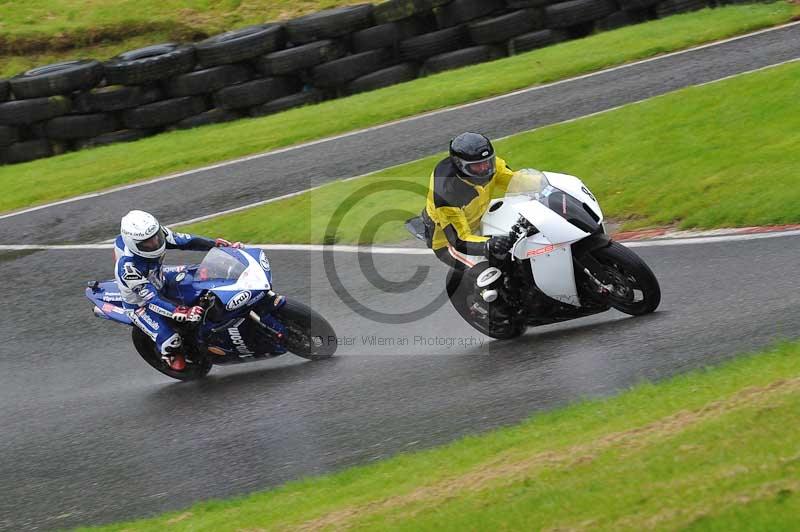 Motorcycle action photographs;Trackday digital images;cadwell;cadwell park photographs;event digital images;eventdigitalimages;motor racing louth lincolnshire;no limits trackdays;peter wileman photography;trackday;trackday photos