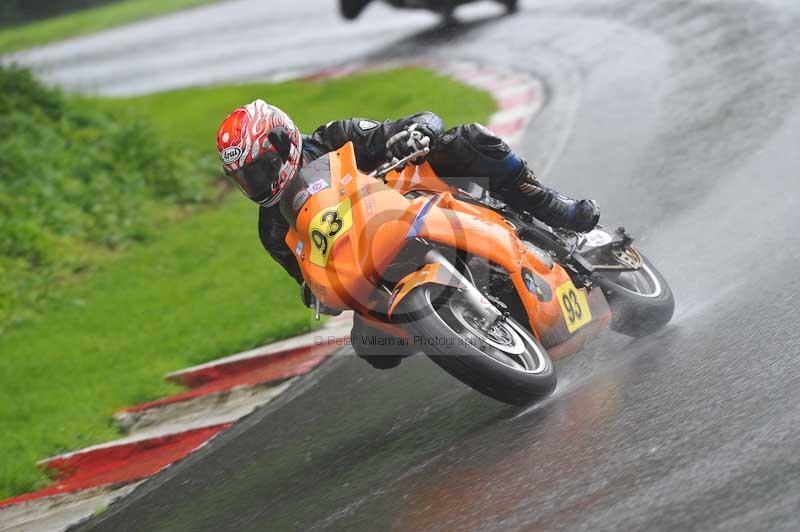 Motorcycle action photographs;Trackday digital images;cadwell;cadwell park photographs;event digital images;eventdigitalimages;motor racing louth lincolnshire;no limits trackdays;peter wileman photography;trackday;trackday photos