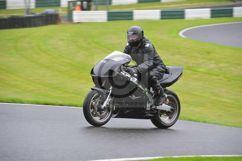 Motorcycle action photographs;Trackday digital images;cadwell;cadwell park photographs;event digital images;eventdigitalimages;motor racing louth lincolnshire;no limits trackdays;peter wileman photography;trackday;trackday photos