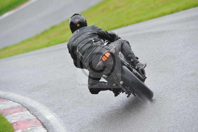 Motorcycle action photographs;Trackday digital images;cadwell;cadwell park photographs;event digital images;eventdigitalimages;motor racing louth lincolnshire;no limits trackdays;peter wileman photography;trackday;trackday photos