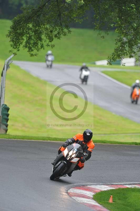 Motorcycle action photographs;Trackday digital images;cadwell;cadwell park photographs;event digital images;eventdigitalimages;motor racing louth lincolnshire;no limits trackdays;peter wileman photography;trackday;trackday photos