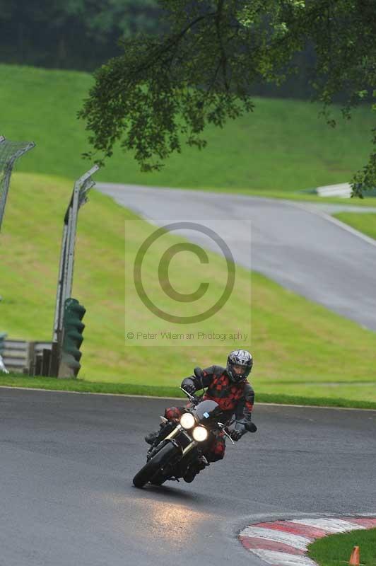 Motorcycle action photographs;Trackday digital images;cadwell;cadwell park photographs;event digital images;eventdigitalimages;motor racing louth lincolnshire;no limits trackdays;peter wileman photography;trackday;trackday photos