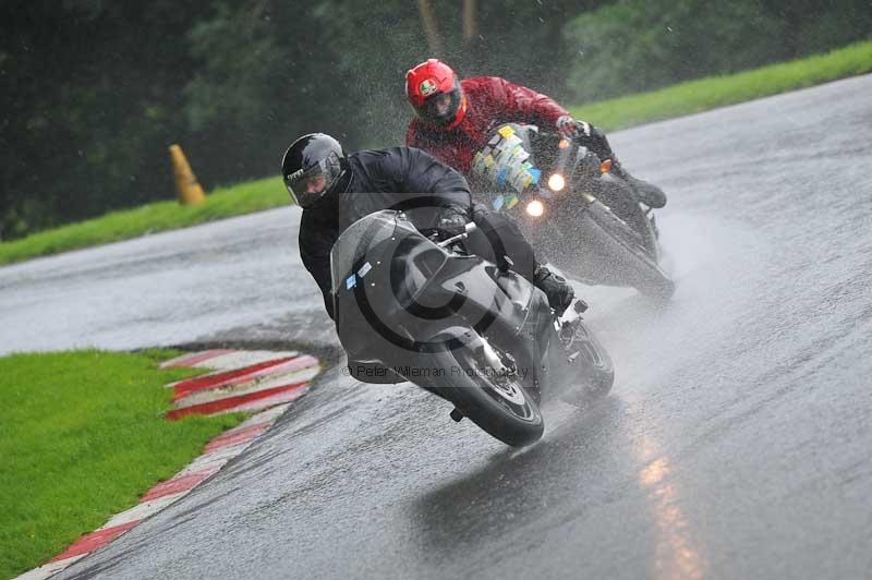 Motorcycle action photographs;Trackday digital images;cadwell;cadwell park photographs;event digital images;eventdigitalimages;motor racing louth lincolnshire;no limits trackdays;peter wileman photography;trackday;trackday photos