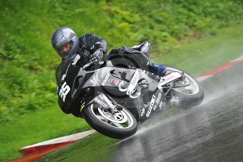 Motorcycle action photographs;Trackday digital images;cadwell;cadwell park photographs;event digital images;eventdigitalimages;motor racing louth lincolnshire;no limits trackdays;peter wileman photography;trackday;trackday photos