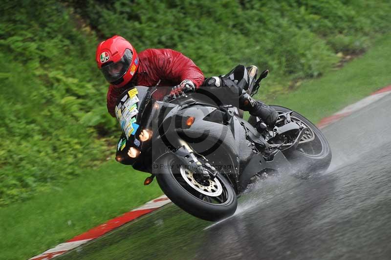 Motorcycle action photographs;Trackday digital images;cadwell;cadwell park photographs;event digital images;eventdigitalimages;motor racing louth lincolnshire;no limits trackdays;peter wileman photography;trackday;trackday photos