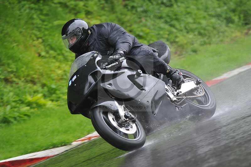 Motorcycle action photographs;Trackday digital images;cadwell;cadwell park photographs;event digital images;eventdigitalimages;motor racing louth lincolnshire;no limits trackdays;peter wileman photography;trackday;trackday photos