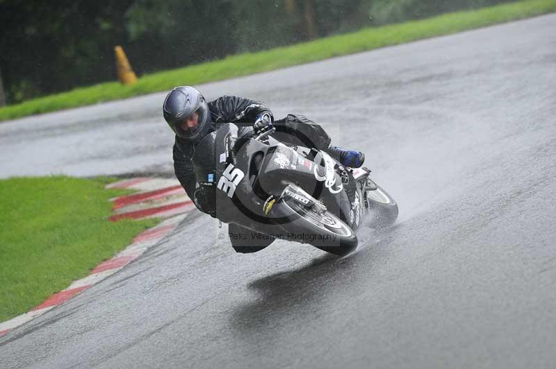 Motorcycle action photographs;Trackday digital images;cadwell;cadwell park photographs;event digital images;eventdigitalimages;motor racing louth lincolnshire;no limits trackdays;peter wileman photography;trackday;trackday photos