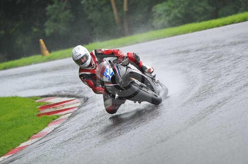 Motorcycle action photographs;Trackday digital images;cadwell;cadwell park photographs;event digital images;eventdigitalimages;motor racing louth lincolnshire;no limits trackdays;peter wileman photography;trackday;trackday photos