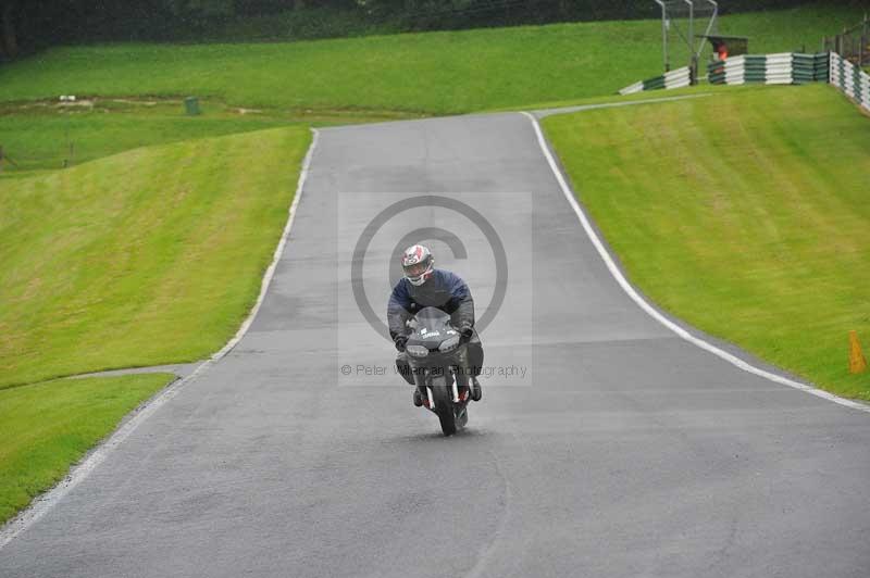 Motorcycle action photographs;Trackday digital images;cadwell;cadwell park photographs;event digital images;eventdigitalimages;motor racing louth lincolnshire;no limits trackdays;peter wileman photography;trackday;trackday photos