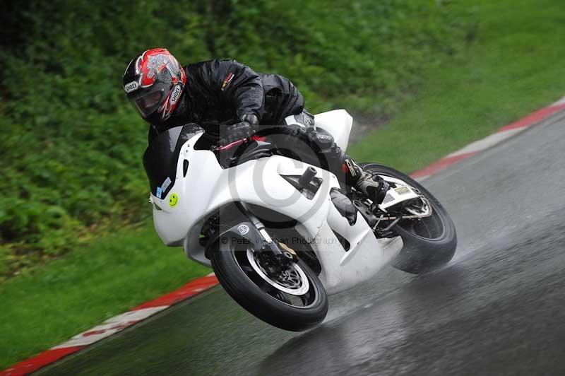 Motorcycle action photographs;Trackday digital images;cadwell;cadwell park photographs;event digital images;eventdigitalimages;motor racing louth lincolnshire;no limits trackdays;peter wileman photography;trackday;trackday photos