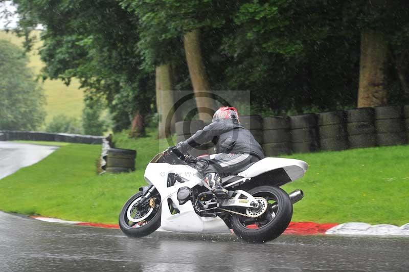 Motorcycle action photographs;Trackday digital images;cadwell;cadwell park photographs;event digital images;eventdigitalimages;motor racing louth lincolnshire;no limits trackdays;peter wileman photography;trackday;trackday photos