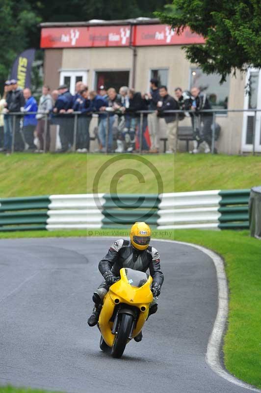 Motorcycle action photographs;Trackday digital images;cadwell;cadwell park photographs;event digital images;eventdigitalimages;motor racing louth lincolnshire;no limits trackdays;peter wileman photography;trackday;trackday photos