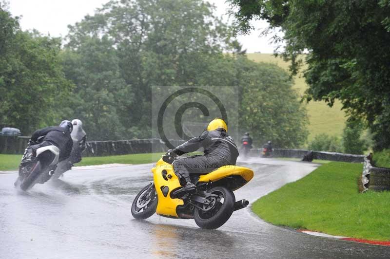 Motorcycle action photographs;Trackday digital images;cadwell;cadwell park photographs;event digital images;eventdigitalimages;motor racing louth lincolnshire;no limits trackdays;peter wileman photography;trackday;trackday photos