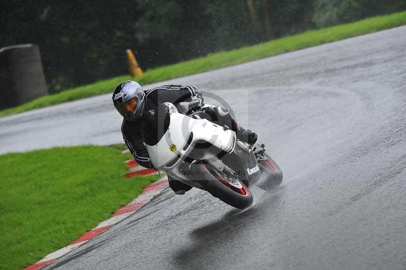 Motorcycle action photographs;Trackday digital images;cadwell;cadwell park photographs;event digital images;eventdigitalimages;motor racing louth lincolnshire;no limits trackdays;peter wileman photography;trackday;trackday photos