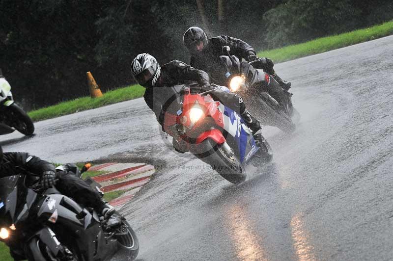 Motorcycle action photographs;Trackday digital images;cadwell;cadwell park photographs;event digital images;eventdigitalimages;motor racing louth lincolnshire;no limits trackdays;peter wileman photography;trackday;trackday photos