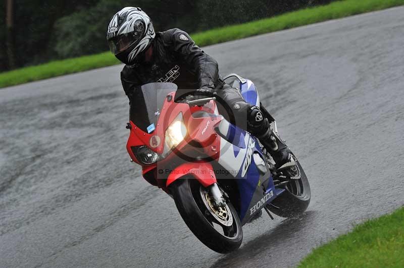 Motorcycle action photographs;Trackday digital images;cadwell;cadwell park photographs;event digital images;eventdigitalimages;motor racing louth lincolnshire;no limits trackdays;peter wileman photography;trackday;trackday photos