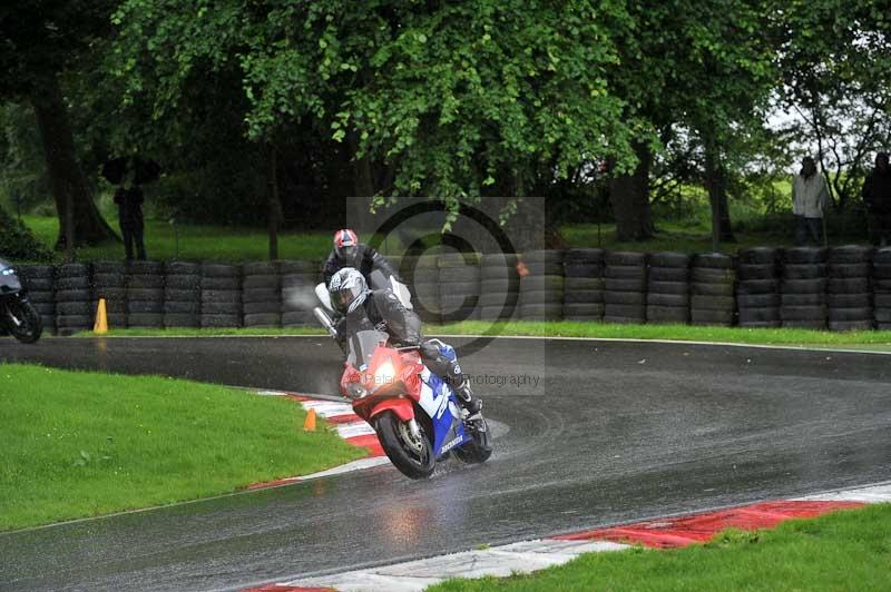 Motorcycle action photographs;Trackday digital images;cadwell;cadwell park photographs;event digital images;eventdigitalimages;motor racing louth lincolnshire;no limits trackdays;peter wileman photography;trackday;trackday photos