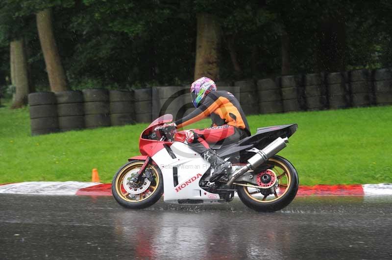 Motorcycle action photographs;Trackday digital images;cadwell;cadwell park photographs;event digital images;eventdigitalimages;motor racing louth lincolnshire;no limits trackdays;peter wileman photography;trackday;trackday photos