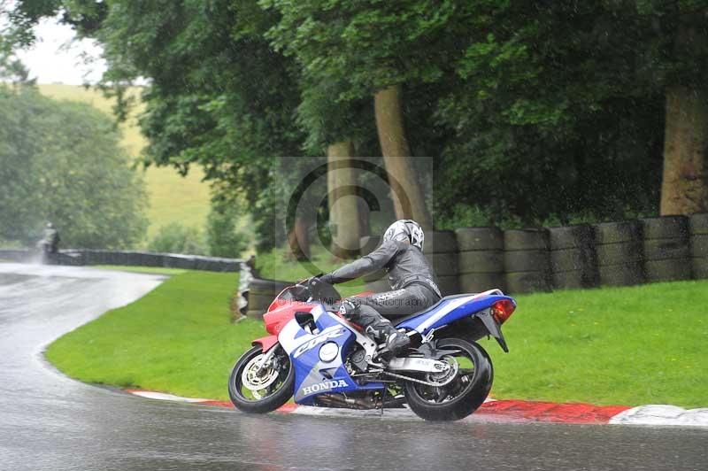 Motorcycle action photographs;Trackday digital images;cadwell;cadwell park photographs;event digital images;eventdigitalimages;motor racing louth lincolnshire;no limits trackdays;peter wileman photography;trackday;trackday photos