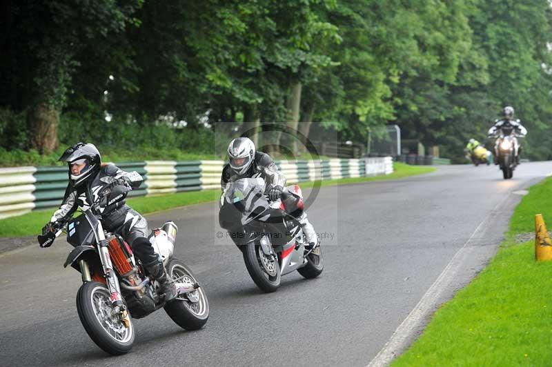 Motorcycle action photographs;Trackday digital images;cadwell;cadwell park photographs;event digital images;eventdigitalimages;motor racing louth lincolnshire;no limits trackdays;peter wileman photography;trackday;trackday photos