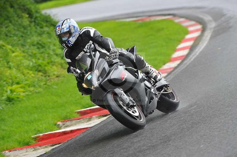 Motorcycle action photographs;Trackday digital images;cadwell;cadwell park photographs;event digital images;eventdigitalimages;motor racing louth lincolnshire;no limits trackdays;peter wileman photography;trackday;trackday photos