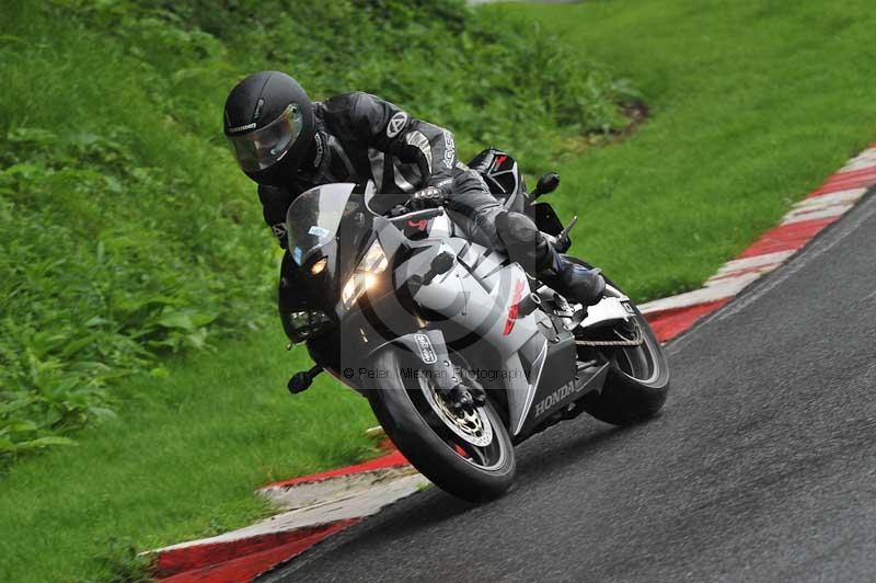 Motorcycle action photographs;Trackday digital images;cadwell;cadwell park photographs;event digital images;eventdigitalimages;motor racing louth lincolnshire;no limits trackdays;peter wileman photography;trackday;trackday photos