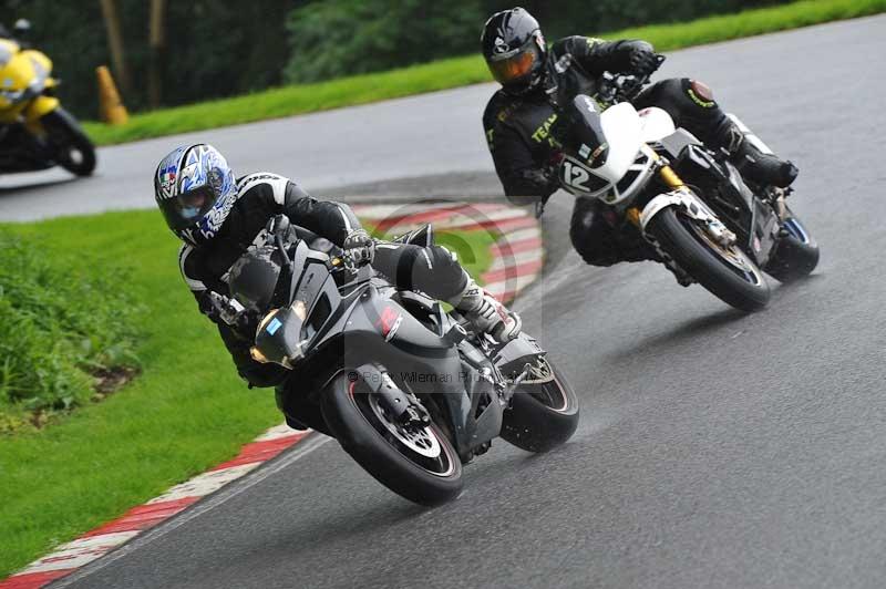 Motorcycle action photographs;Trackday digital images;cadwell;cadwell park photographs;event digital images;eventdigitalimages;motor racing louth lincolnshire;no limits trackdays;peter wileman photography;trackday;trackday photos