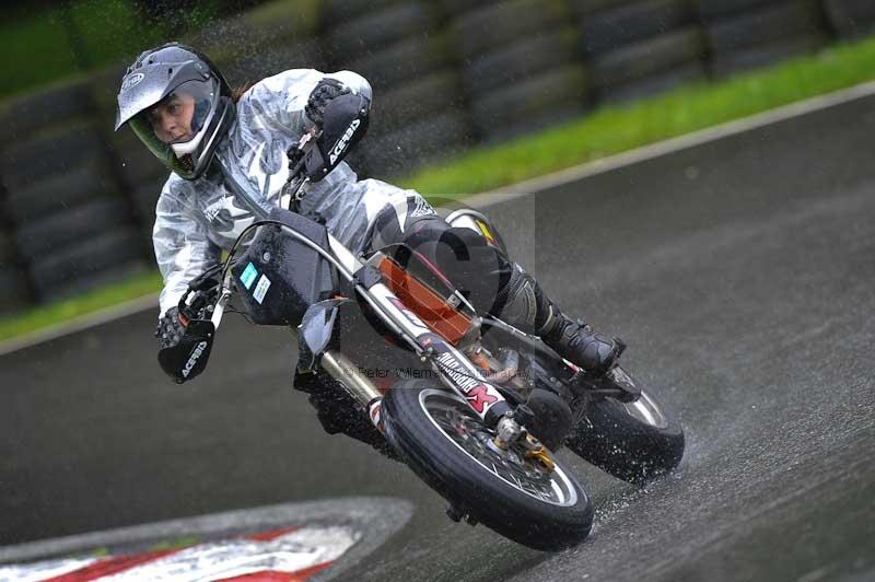 Motorcycle action photographs;Trackday digital images;cadwell;cadwell park photographs;event digital images;eventdigitalimages;motor racing louth lincolnshire;no limits trackdays;peter wileman photography;trackday;trackday photos