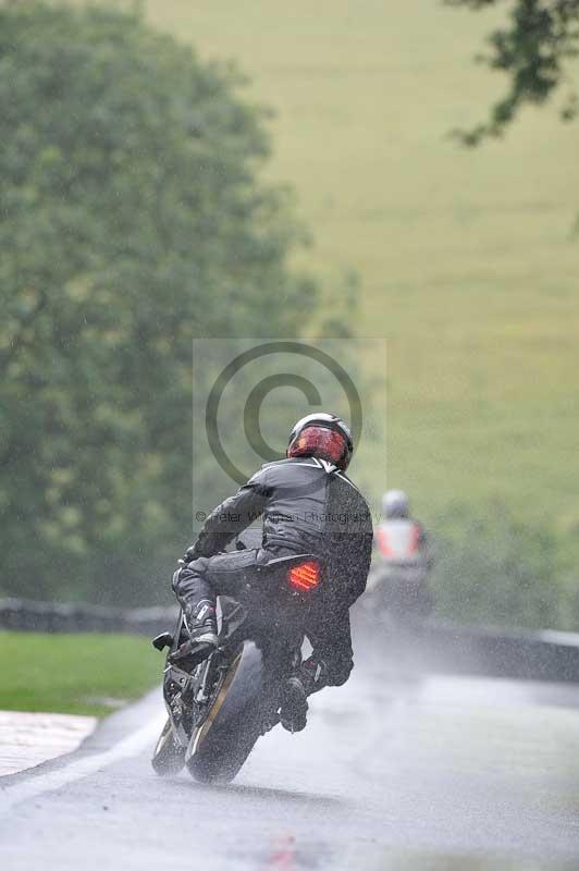 Motorcycle action photographs;Trackday digital images;cadwell;cadwell park photographs;event digital images;eventdigitalimages;motor racing louth lincolnshire;no limits trackdays;peter wileman photography;trackday;trackday photos