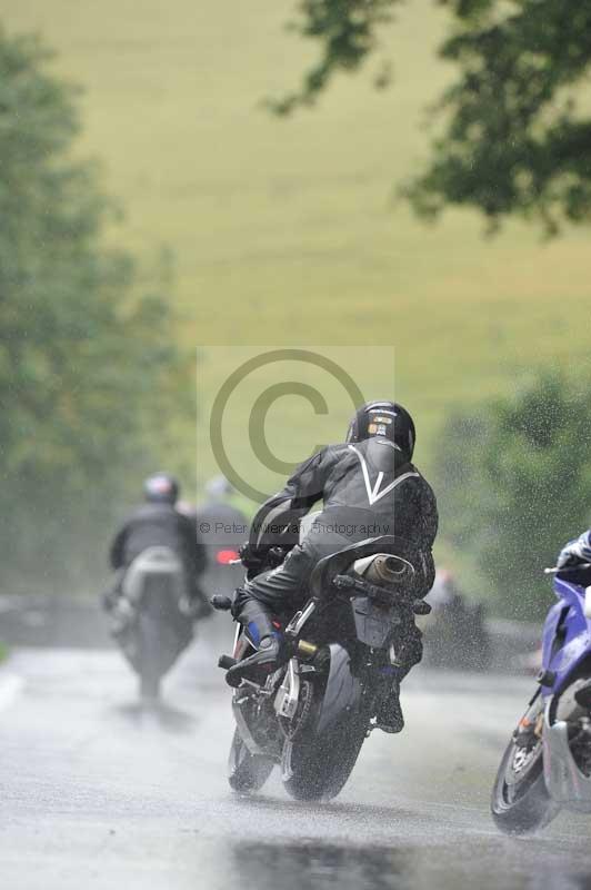 Motorcycle action photographs;Trackday digital images;cadwell;cadwell park photographs;event digital images;eventdigitalimages;motor racing louth lincolnshire;no limits trackdays;peter wileman photography;trackday;trackday photos