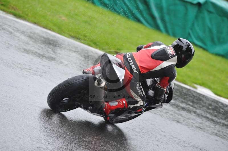 Motorcycle action photographs;Trackday digital images;cadwell;cadwell park photographs;event digital images;eventdigitalimages;motor racing louth lincolnshire;no limits trackdays;peter wileman photography;trackday;trackday photos