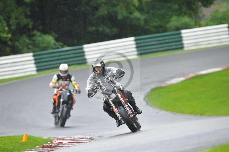 Motorcycle action photographs;Trackday digital images;cadwell;cadwell park photographs;event digital images;eventdigitalimages;motor racing louth lincolnshire;no limits trackdays;peter wileman photography;trackday;trackday photos