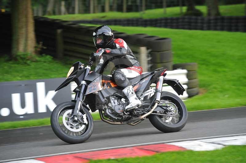 Motorcycle action photographs;Trackday digital images;cadwell;cadwell park photographs;event digital images;eventdigitalimages;motor racing louth lincolnshire;no limits trackdays;peter wileman photography;trackday;trackday photos