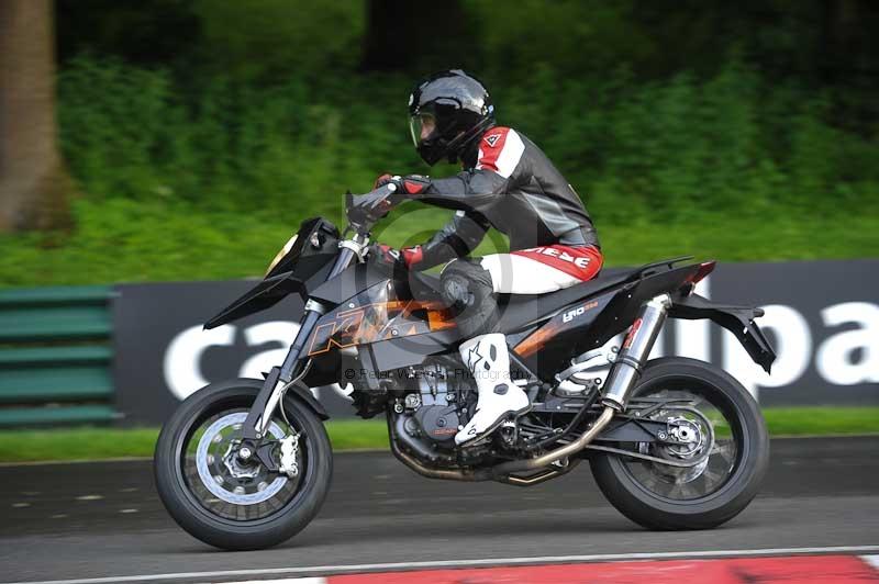 Motorcycle action photographs;Trackday digital images;cadwell;cadwell park photographs;event digital images;eventdigitalimages;motor racing louth lincolnshire;no limits trackdays;peter wileman photography;trackday;trackday photos