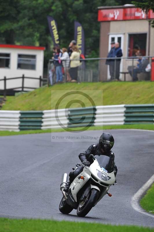 Motorcycle action photographs;Trackday digital images;cadwell;cadwell park photographs;event digital images;eventdigitalimages;motor racing louth lincolnshire;no limits trackdays;peter wileman photography;trackday;trackday photos