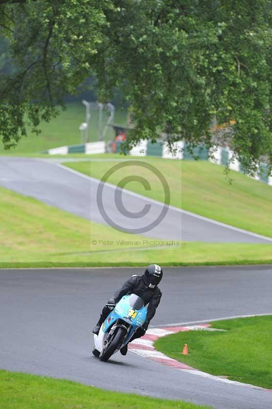 Motorcycle action photographs;Trackday digital images;cadwell;cadwell park photographs;event digital images;eventdigitalimages;motor racing louth lincolnshire;no limits trackdays;peter wileman photography;trackday;trackday photos