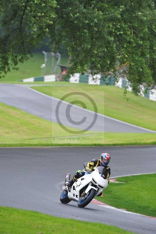 Motorcycle action photographs;Trackday digital images;cadwell;cadwell park photographs;event digital images;eventdigitalimages;motor racing louth lincolnshire;no limits trackdays;peter wileman photography;trackday;trackday photos