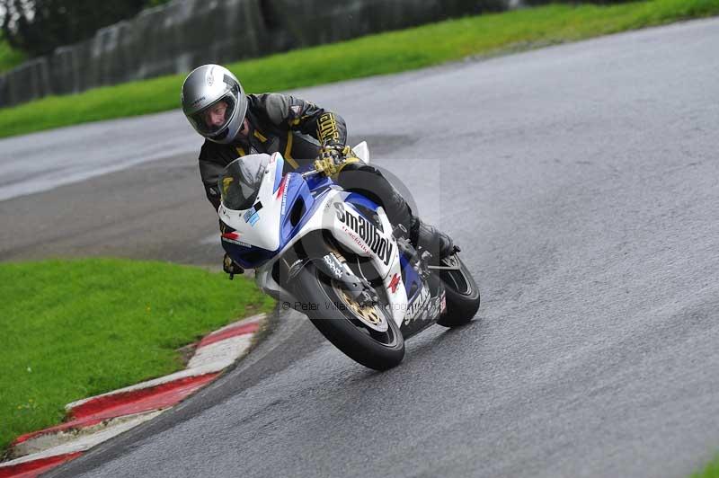 Motorcycle action photographs;Trackday digital images;cadwell;cadwell park photographs;event digital images;eventdigitalimages;motor racing louth lincolnshire;no limits trackdays;peter wileman photography;trackday;trackday photos