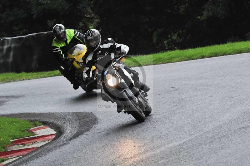 Motorcycle action photographs;Trackday digital images;cadwell;cadwell park photographs;event digital images;eventdigitalimages;motor racing louth lincolnshire;no limits trackdays;peter wileman photography;trackday;trackday photos